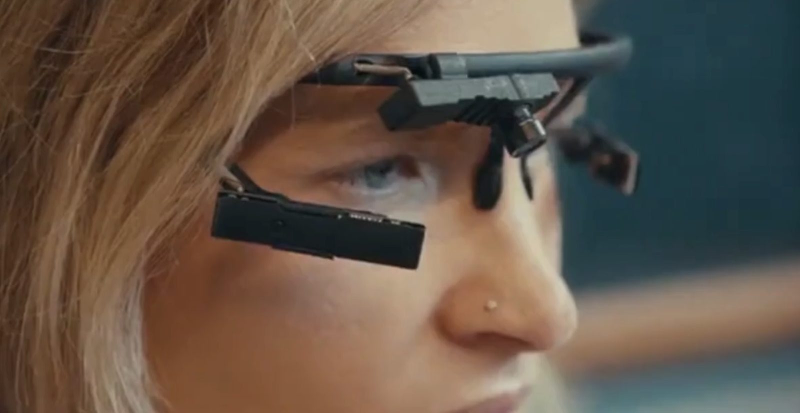 Participante com óculos de eye tracking